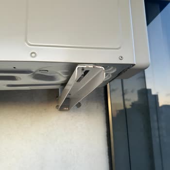 Beko Dış Ünite Montajı Ürün Teslim Etmedi Ve Dış Ünite Su Akıtıyor.