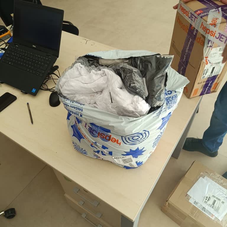 LCW Bana Hakaret Etti Ve İademi Yapmadı.!