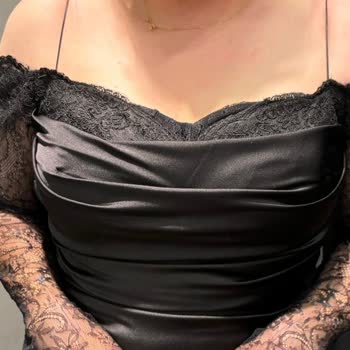 Arya Moda Bakırköy Terzisinin Beceriksizliği Ve Satıcının Geçiştiren Tavrı