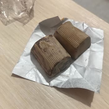 Patiswiss Patıswıss Çikolatanın Garip Rengi Ve Çok Çok Az Antep Fıstığı Oranı