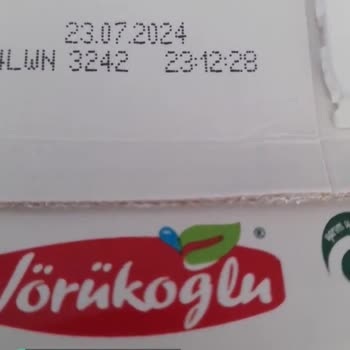 Yörükoğlu Sütleri Bozuk Ve Şikayetçiyim