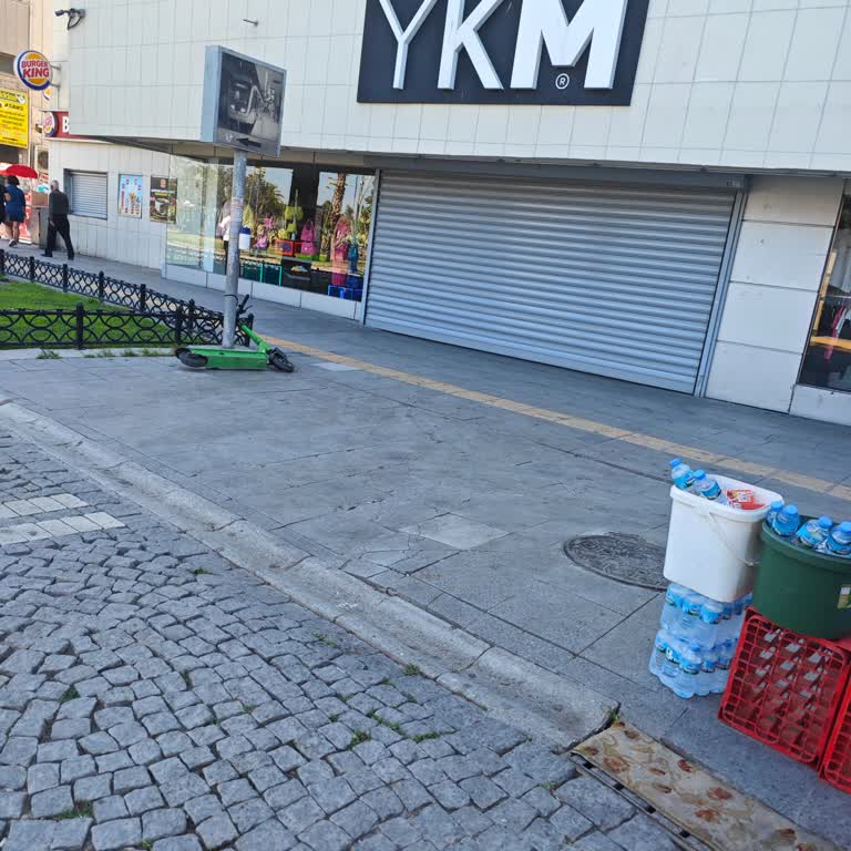 İzmir YKM Boyner Mağazası