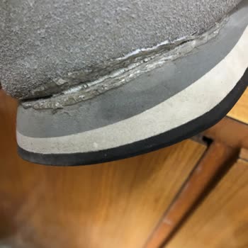 Afyon Boyner'den Aldığım New Balance Ayakkabının 1 Ayda Tabanı Yamuldu