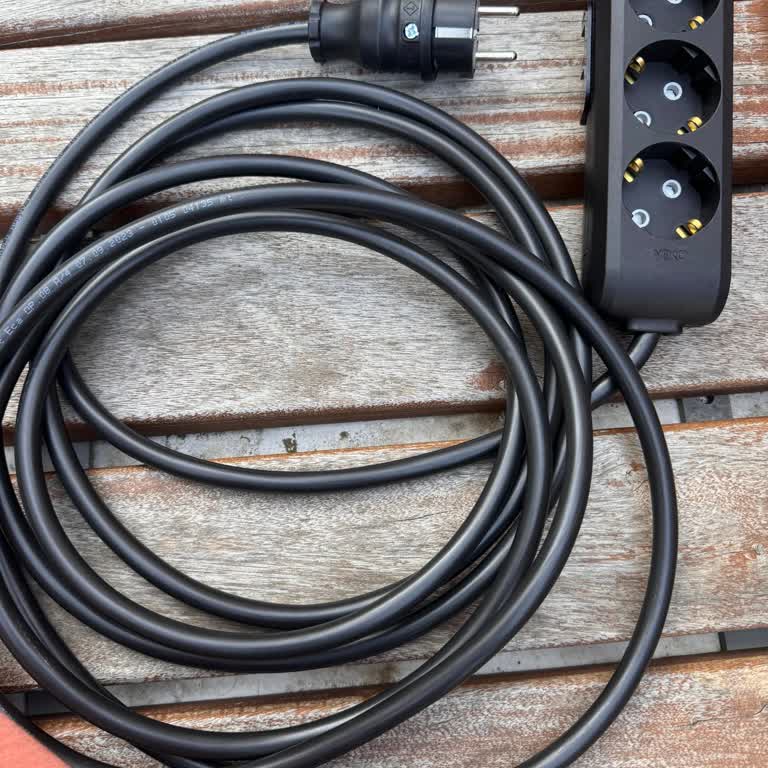 Hepsiburada Ürünü Göndermiyor, Satıcı 2 İade Yaparak Süreci Tıkıyor.