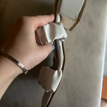 Bambi Ayakkabı Almış Olduğum Bambi Marka Terliklerin Müşteri Yanıltması