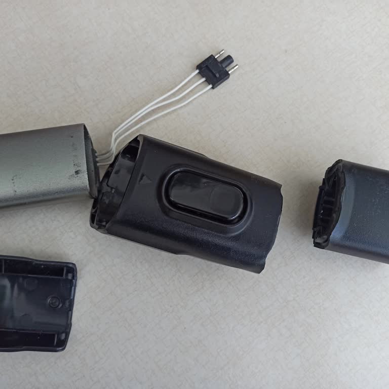 Philips 8000 Series Gövde İkiye Ayrıldı!