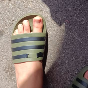 Adidas Marka Terlik Sorunu!...