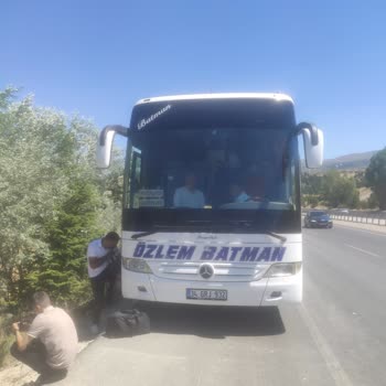 Özlem Batman Firmasına Bağlı Araç Yolda Kaldı