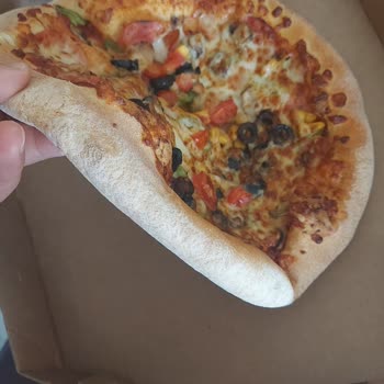Domino's Pizza Ankara'da Pizza Servisi Hakkında Geri Bildirim