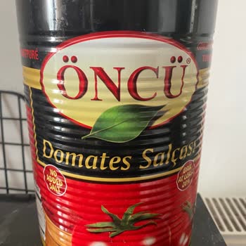 Öncü Salça Öncü Marka Salça İçerisinde Bulunan Kum Taneleri.