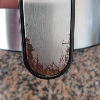 Kumtel Fastfryer 3 Ay İçerisinde Kulpunun Ve Tabanının Paslanması