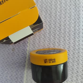 Mara Kozmetik Mara Kaş Şekillendirici Aldım Ve İçi Küflerle Dolu