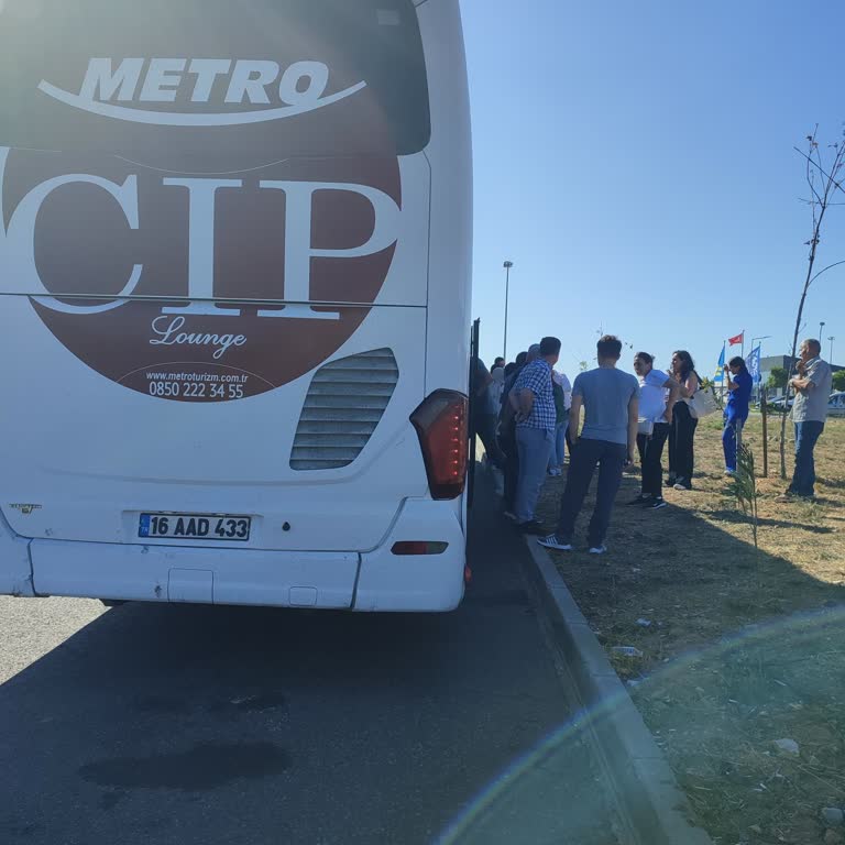 Metro Turizm Yolcuları Perişan Etti