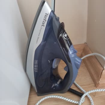 Tefal Ütü Aldım Kıyafetlere Yapışıyor...