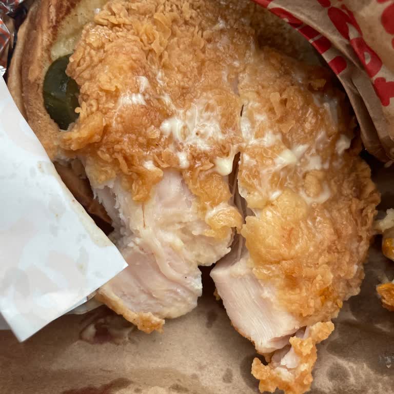 Popeyes Bozuk Tavuk Gönderdi
