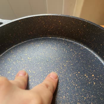 Oms Collection Oms Marka Döküm Tava Da Kavlama Ve Soyulma