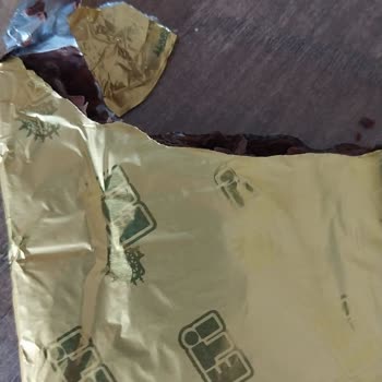 Eti Gıda Çikolatanın 1/3'lük Kısmının Olmaması Ve Kötü Halde Gözükmesi