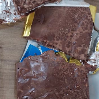 Eti Gıda Çikolatanın 1/3'lük Kısmının Olmaması Ve Kötü Halde Gözükmesi