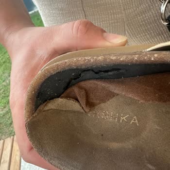 Bershka Terliğimin Değiştirilmesini İstiyorum