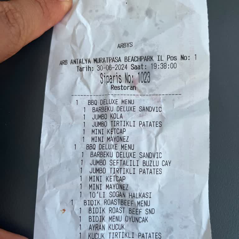 Arby's Mağaza Müdürünün Müşteri Memnuniyetini Umursamaması