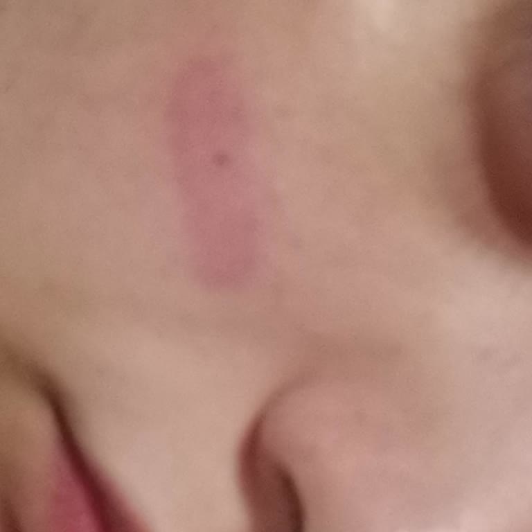 The Balm'ın Renkli Nemlendiricisi Yüzümü Kızarttı!