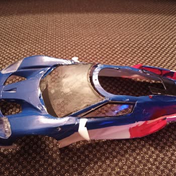 Revell Oyuncak & Maket Kutu Üzerinde Bulunan Resimle Hiç Alakası Bulunmayan Bir Ürün Çıktı!