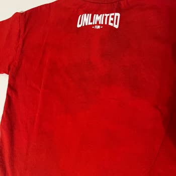 LCW Tshirtün Baskısındaki Boya Her Şeye Boya Verdi