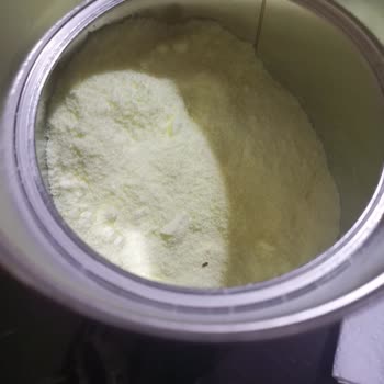 Sma Comfort 1 No Mama İçerisinden Böcek Çıktı