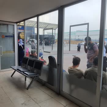 Metro Turizm Metro Servisi İçin 1.5 Saat Beklemeniz Gerek!