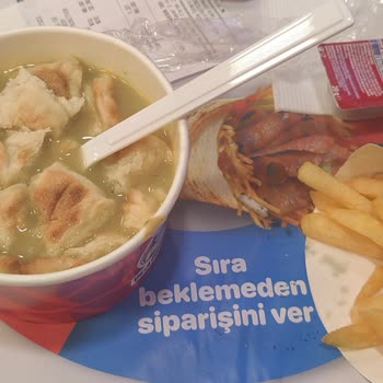 Usta Dönerci Çayırova Usta Dönercide Hayal Kırıklığı: Sıcak Patates İstediğimde Soğuk Patates Verildi