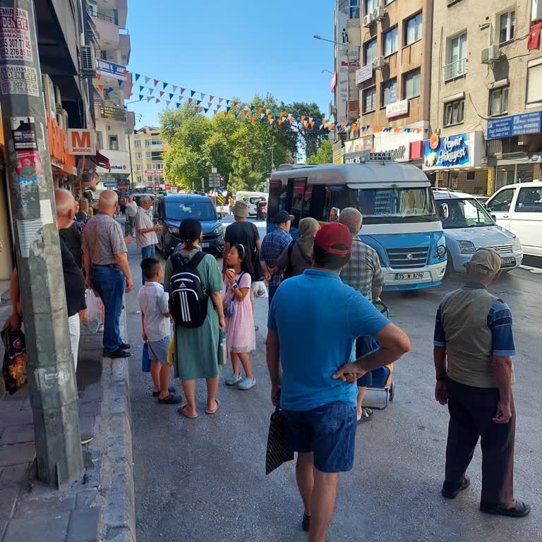 İzmir Büyükşehir Belediyesi 466 Ya Da 418 Otobüs