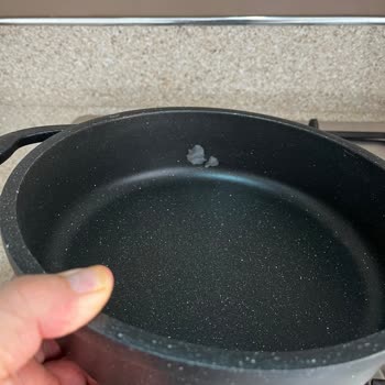 Bernardo Taşev Granit Pilav Tenceresi Atması