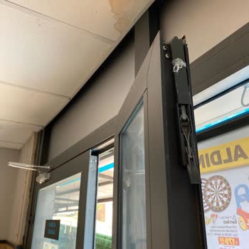 A101 4424 Gölcük Şubesi Kapı Üzerimize Düşüyor