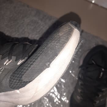 Nike Ürününün Arkasında Durmuyor