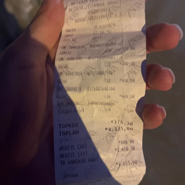 Zara Filialleiter verweigert Umtausch trotz defektem Produkt