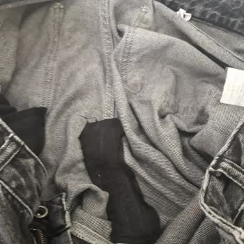 Koton Pantolonları Kağıt Gibi Yırtılıyor