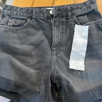 Mango Büyük Gelen Şortu Hiç Giyilmediği Halde Değiştiremiyorum.