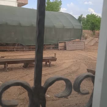 Çevre, Şehircilik Ve İklim Değişikliği Bakanlığı Hayvancılık Yapan Komşumdan Rahatsızlığım Var