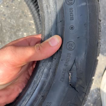 Petlas Lastik Lastiğimin 80 Kilometre Hızla Giderken Patladı
