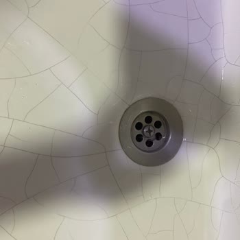 Ege Vitrifiye Ege Seramik'ten Aldığım Lavabo Çatlaklarla Doldu!