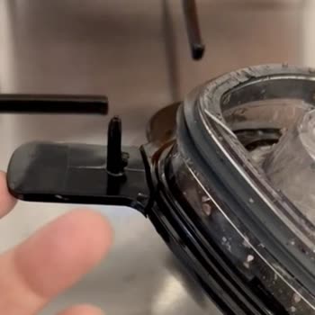 Zwilling Marka Blender'ın Açarken Kapağı Kırıldı Ve Yenileme 5500 Tl!