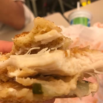 Popeyes Bozuk Ve Pişmemiş Ürün