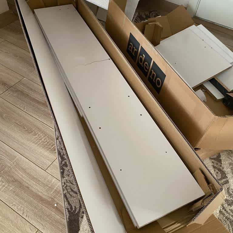 Evdemo Lojistik İlgisiz Ve Bir İşi Beceremeyen Evdemo