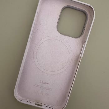 iPhone Apple İphone Kılıfları Soyuluyor