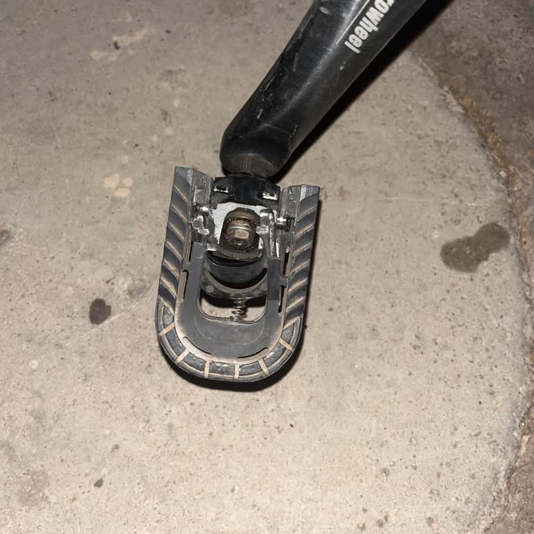 RKS Motor Çok Çabuk Kırılıyor Ve Hiç Dayanıklı Değil