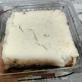 BİM Bozuk Tatlı Satıyor