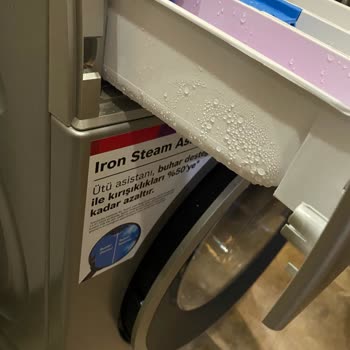 Bosch Çamaşır Makinesi Kurutma Esnasında Hareket Ediyor