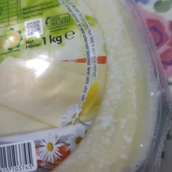 Tarım Kredi Kooperatif Market Son Kullanma Tarihine Daha Çok Olan Peynir İadesini Almıyor.