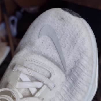 Nike Çakmasından Kötü Ürün Yaparken Çakma Satandan Daha İlgisiz!