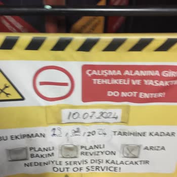 İETT - İstanbul Elektrik Tramvay Tünel Sürekli Arızalı Olan Metro Merdiveni